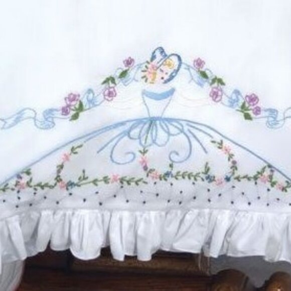Fairway Needlecraft #82565 Ribbons and Flowers Lady Set of Pillowcases NWT - Picture 1 of 9